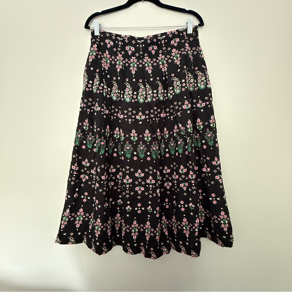 Ann Taylor Dresses & Skirts - Ann Taylor Floral Pleated Skirt